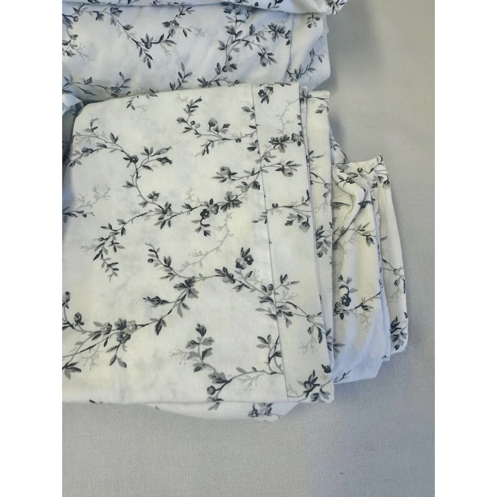 Laura Ashley this king
